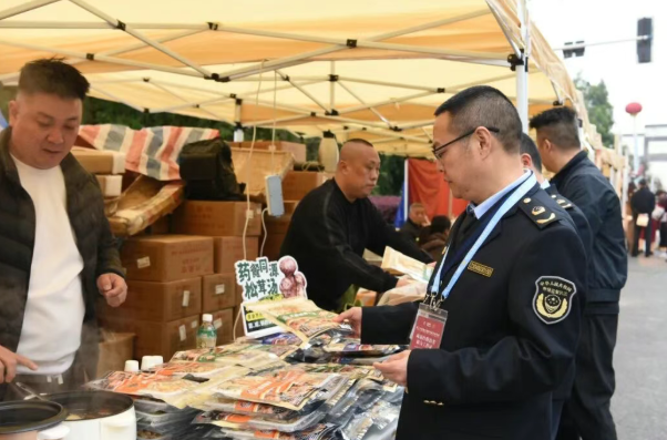 周密部署 协同发力 泸州市场监管全力护航酒博会(图14) 14.png