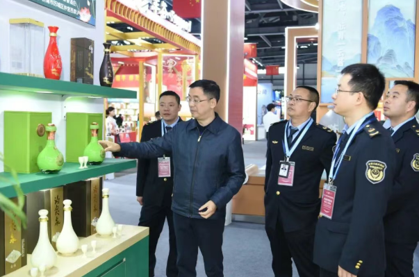 周密部署 协同发力 泸州市场监管全力护航酒博会(图16) 16.png
