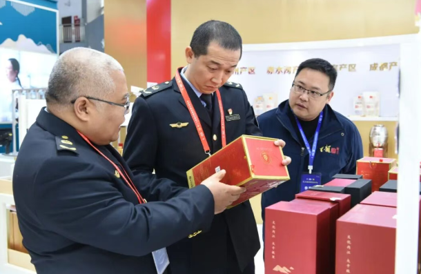 周密部署 协同发力 泸州市场监管全力护航酒博会(图19) 19.png