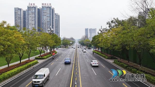 纳溪:畅通城市微循环 铺就群众暖心路(图2) 升2.jpg