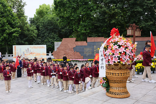 追寻·2026·清明祭英烈 | 江阳学子以青春之名,向英烈致敬(图8) 8.jpg