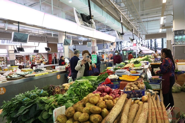 江阳区:菜市场“爆改”,买菜就像逛商超(图3) 3.jpg