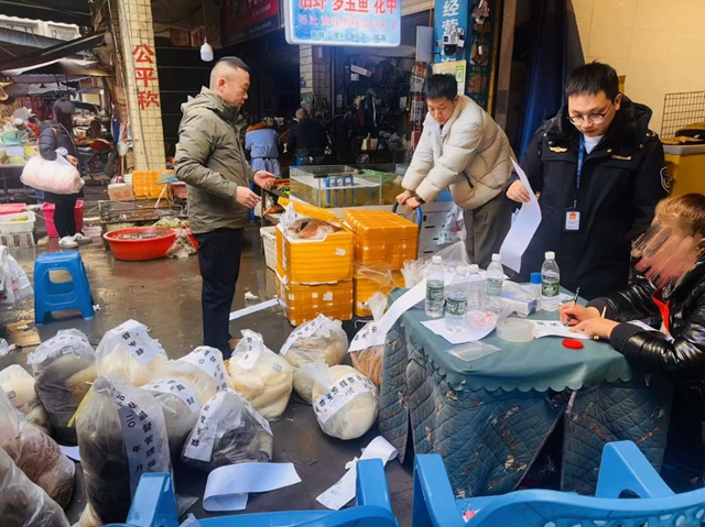 泸州市市场监管局公布2026年食品安全突出问题暨网络餐饮食品安全整治典型案例(第一批)(图3) 案3.jpg