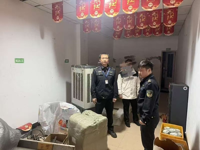 泸州市市场监管局公布2026年食品安全突出问题暨网络餐饮食品安全整治典型案例(第一批)(图1) 案1.jpg