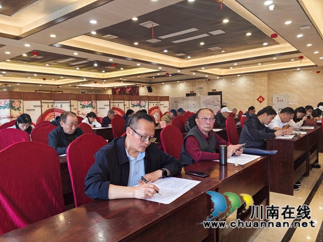 诗润龙城颂伟业 文风赓续启新程|泸县“屈氏庄园杯”龙城诗词大赛成功举办(图3) 2.jpg