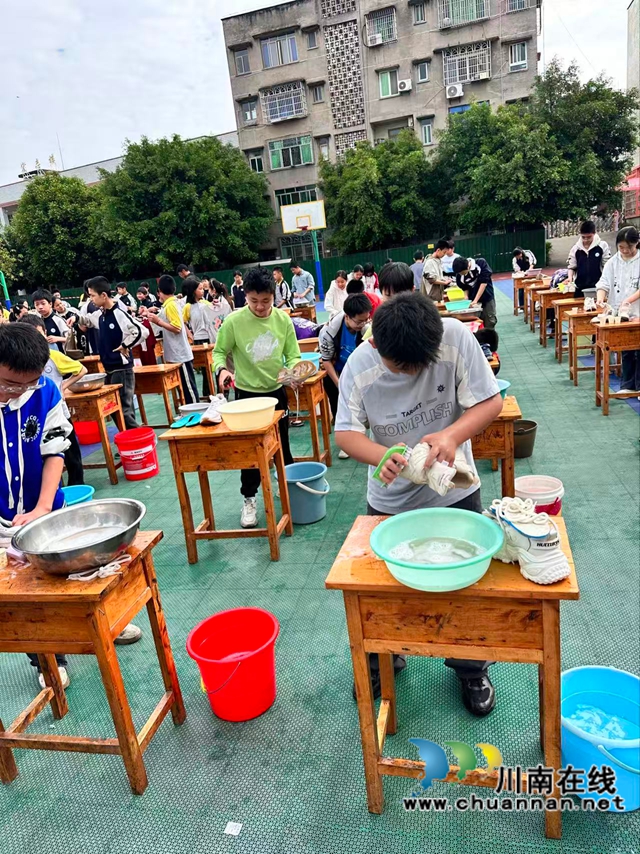 比赛时特写.jpg