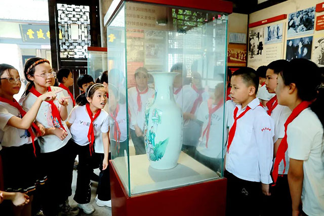 纳溪区泸天化小学:追寻信仰之光 弘扬革命精神”(图7) 7.jpg