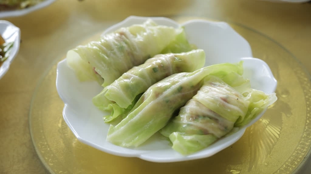一桌莲花白的十种吃法!古蔺石屏小满餐桌卷出“轻食”新滋味(图2) 2.jpg