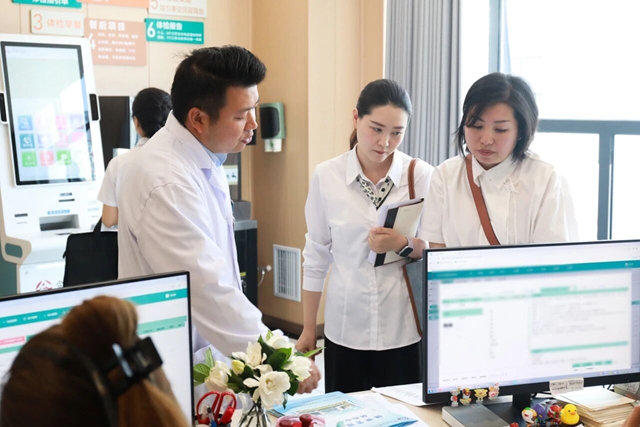 古蔺县中医医院党委书记于渊一行到合江县中医医院调研交流(图6) 6.jpg