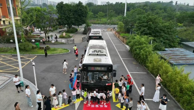 公交服务进校园,文明“童”行护成长|泸州公交走进康城路幼儿园(图4) 4.jpg