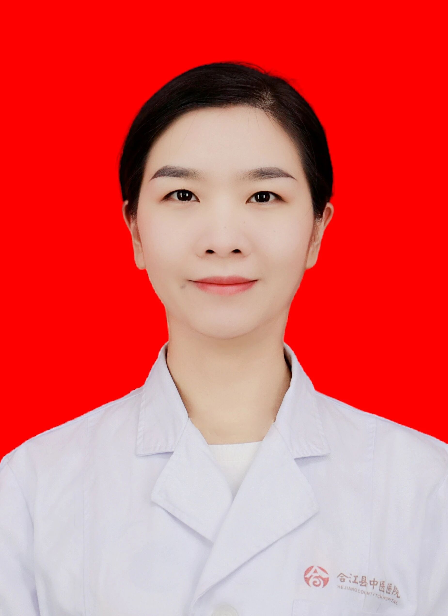 【科普】为什么落枕的总是你?很多人都踩了这两个坑前一晚睡得好好的早上一睁眼脖子突然 "罢工"歪着不敢动连喝水、看手机都要带着上半身一起转 这种让人哭笑不得的 "起床酷刑"几乎每个人都经历过今天就来聊聊这个磨人的小毛病——落枕 为什么偏偏是你落枕了? 落枕,古称 "失枕",发作主要有两大元凶:一是姿势不对。枕头太高太低太硬,或者睡姿歪斜,(图10) 皮10.jpg
