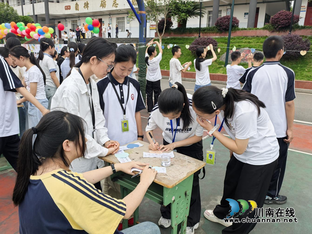 让知识“活”起来,让成长“动”起来|纳溪区护国中学举办生物健康生活展演(图2) 2.png