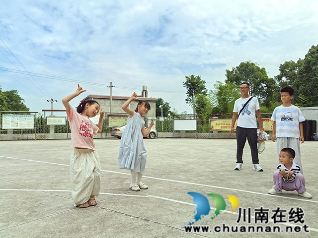 “情系留守•爱暖童心”┃今天他们好开心!(图4) IMG_20260530_101426.jpg