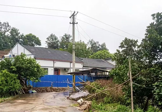 幸好龙马潭这位村民多看了一眼,村里3户8人躲过山体滑坡……(图3) 3.jpg