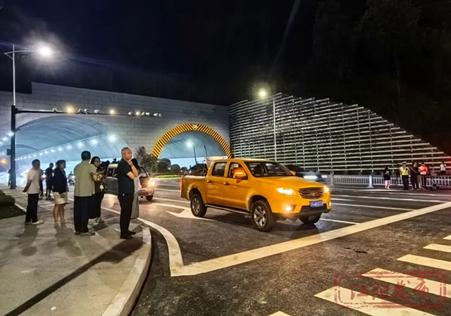 试通车!江阳区龙翔西路(二段)隧道一肩挑两片(图9) 9.jpg