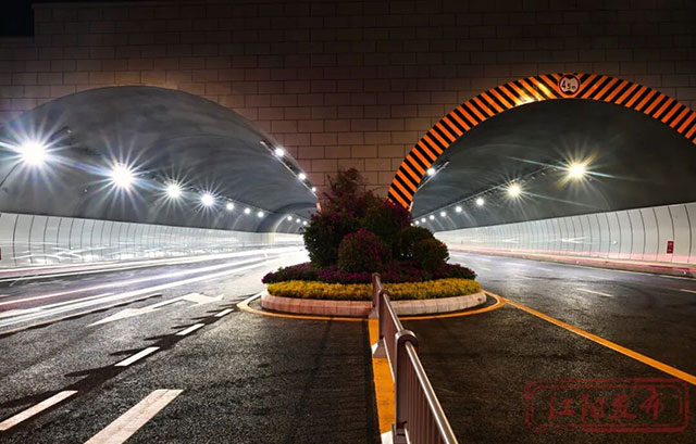试通车!江阳区龙翔西路(二段)隧道一肩挑两片(图13) 13.jpg