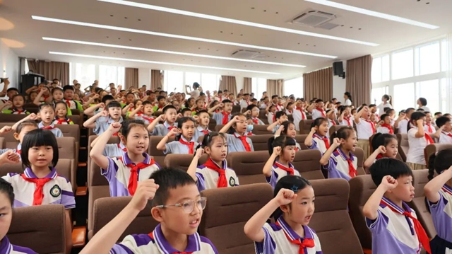 六一快乐!愿泸州少年童心向阳,逐光成长(图1) 1.jpg