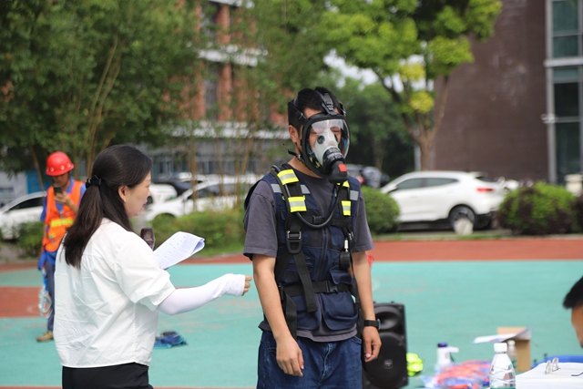 高2.jpg