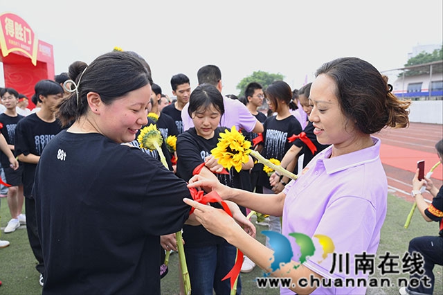 系红丝带3.jpg