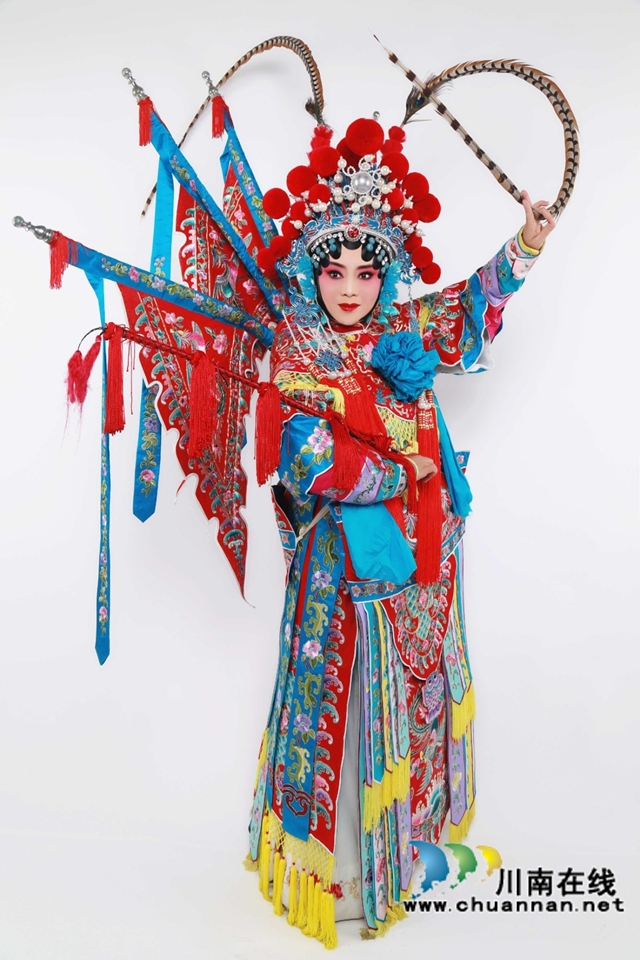 那山·那人·那剧场——张晓红与泸州河川剧的时代守望与艺术新生(图4) 川剧4.jpg