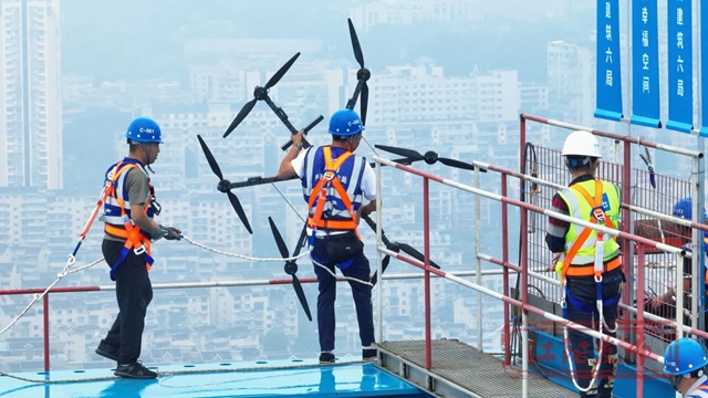 一索飞渡!泸州长江五桥建设迎来关键节点(图4) 4.jpg