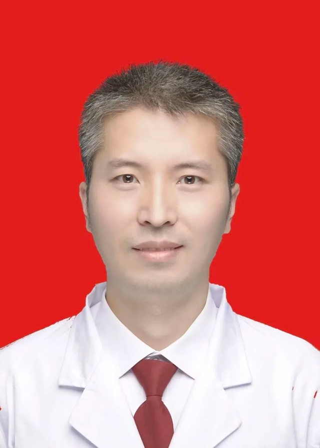 泸州大爷聚会,被老友自制“毒酒”毒翻(图2) 毒2.jpg