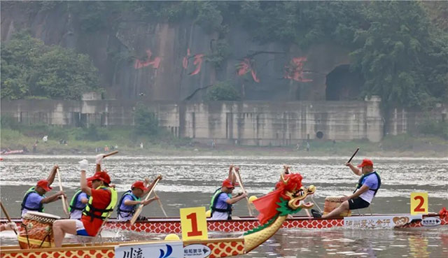江潮催竞渡 鼓乐续乡愁——评阔别35年泸州长江龙舟赛重启(图6) 3.jpg