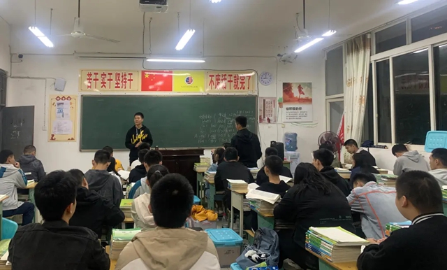 【建校育才】陈家跃:四川省优秀大学毕业生,成功签约央企(图4) 陈4.jpg
