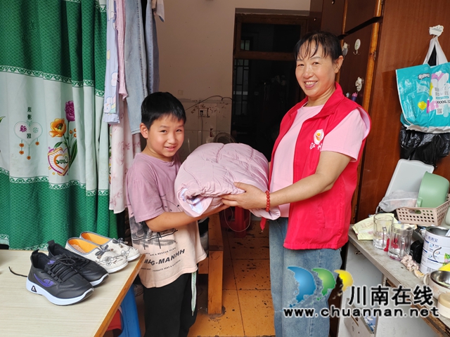 慰问送关爱 非遗种心田|泸县玄滩镇关工委“五老”志愿者开展端午走访结对学子活动(图8) 8.jpg