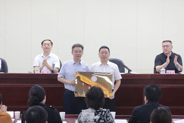 秦2.jpg