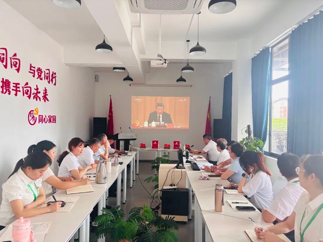 泸州“时为公司”庆祝建党105周年暨庆七一主题党日活动圆满举行(图2) 2.jpg
