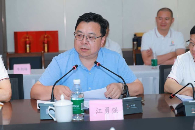 泸州市新阶代表人士开展庆祝中国共产党成立105周年、纪念长征胜利90周年主题活动暨“走进重大工程、重点园区、重点产业”实践活动(图10) 10.jpg