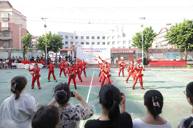 燃爆!龙马潭这里的“村BA”火热开赛(图16) 16.jpg