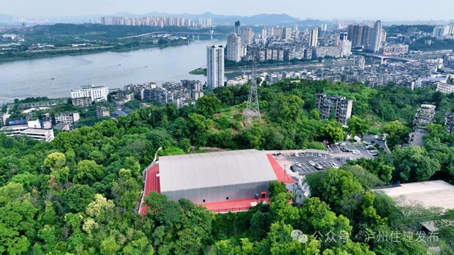 泸州:闲置老厂房更新,激活新动能(图1) 长1.jpg