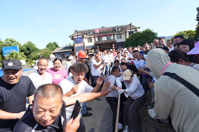 8.15开嗨!2026古蔺箭竹苗家风情节全攻略|民族团结大巡游、实景大剧、露天音乐会昼夜不打烊(图24) 24.jpg