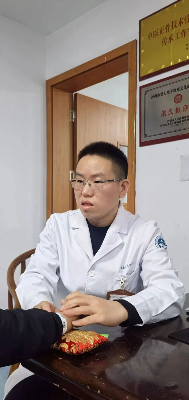 3人车祸,7人断手,还有个……怎么回事?(图4) 4.jpg
