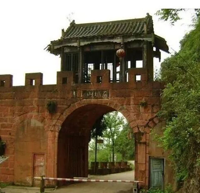 夏天平均20多度,宜宾这些山直接冲!(图3) 3.jpg