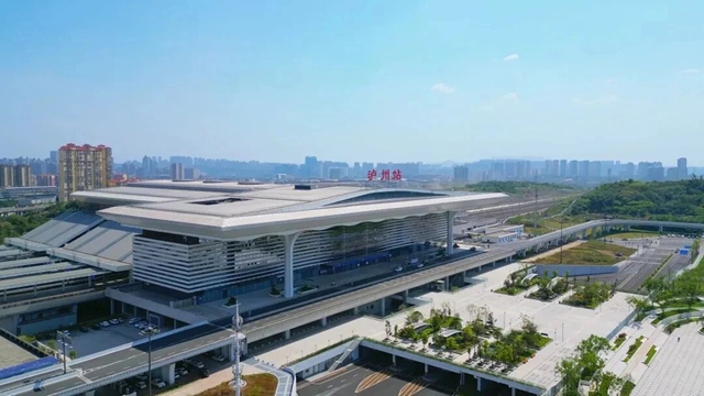 【开学出行 优选公交】搭乘高铁机场来泸州,这些公交线路在等候(图1) 公交1.jpg