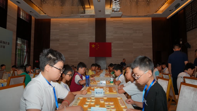 楚河汉界“弈”进原始森林——全国象棋少年精英齐聚黄荆老林争霸(图3) 3.jpg