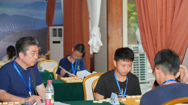 楚河汉界“弈”进原始森林——全国象棋少年精英齐聚黄荆老林争霸(图7) 7.jpg