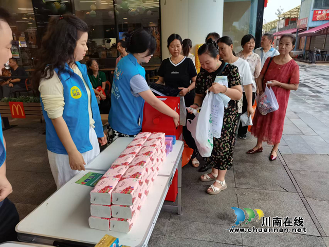 有害换有爱 | 龙马潭:深耕小区垃圾分类 以温情回收守护绿色家园(图2) 垃圾2.png
