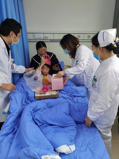 医者仁心,“肠”治久安——记合江县中医医院肛肠科主任李焰军(图4) 李4.jpg