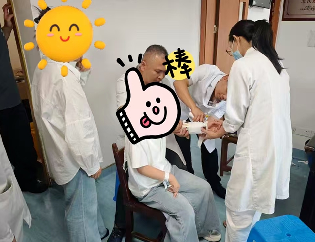 小伙从菲律宾飞回泸州!千里求医,只因……(图4) 飞4.jpg