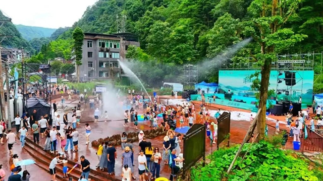 老林英雄会圆满闭幕,古蔺“清凉消费”借体旅融合再攀高峰(图10) 10.jpg