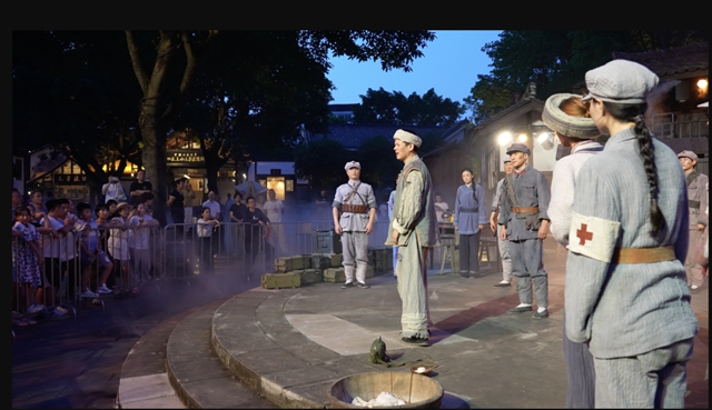 爆火电影原景地:打折!1200000人涌入......(图6) 胡6.jpg