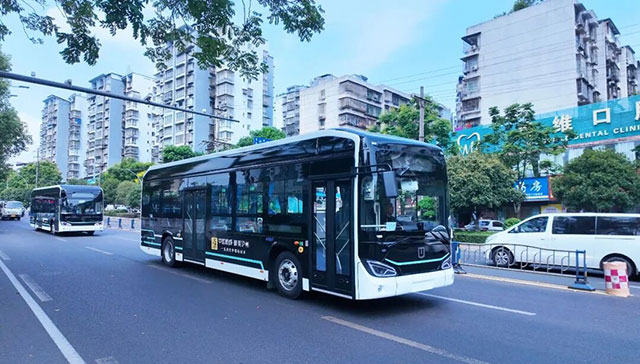 加班次、优服务......泸州公交护学模式已开启(图2) 2.jpg