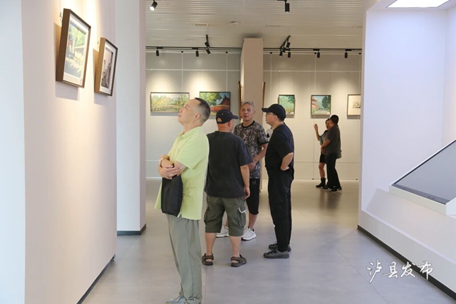 就在泸县诗书画院!55幅写生作品定格龙城风景(图9) 9.jpg