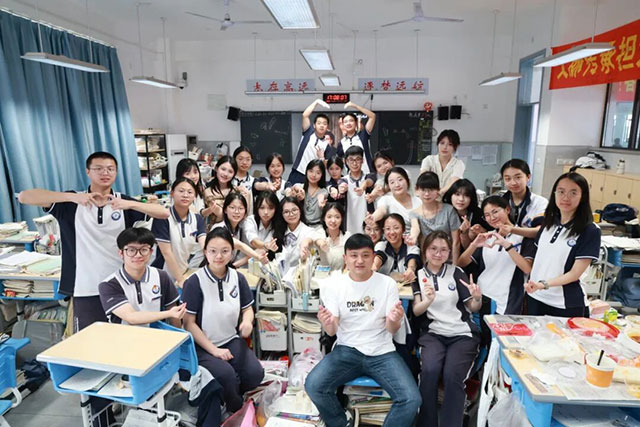 酒城良师 | 唐旭:以爱为桨,陪少年乘风破浪(图3) 3.jpg