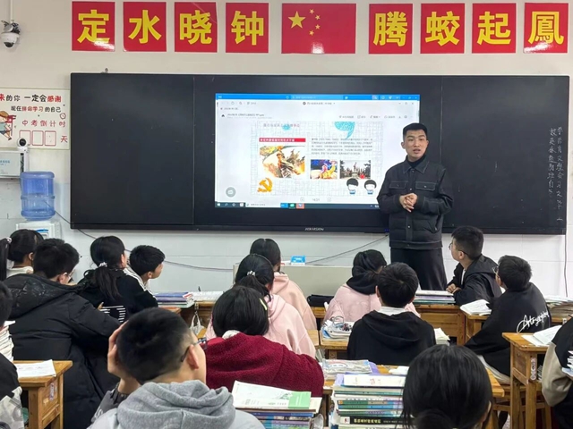 酒城良师 | 张源:弦歌不辍育桃李,乐润初心绽芳华(图4) 张4.jpg