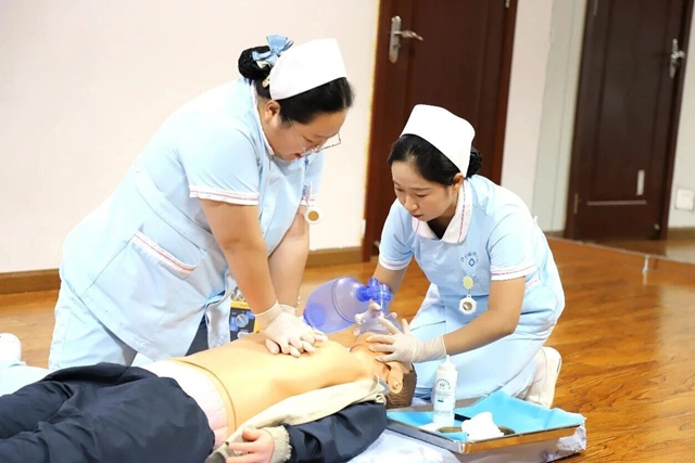 以赛砺技,匠心护航|泸州福欣医院护理操作技能大赛圆满落幕!(图9) 9.jpg